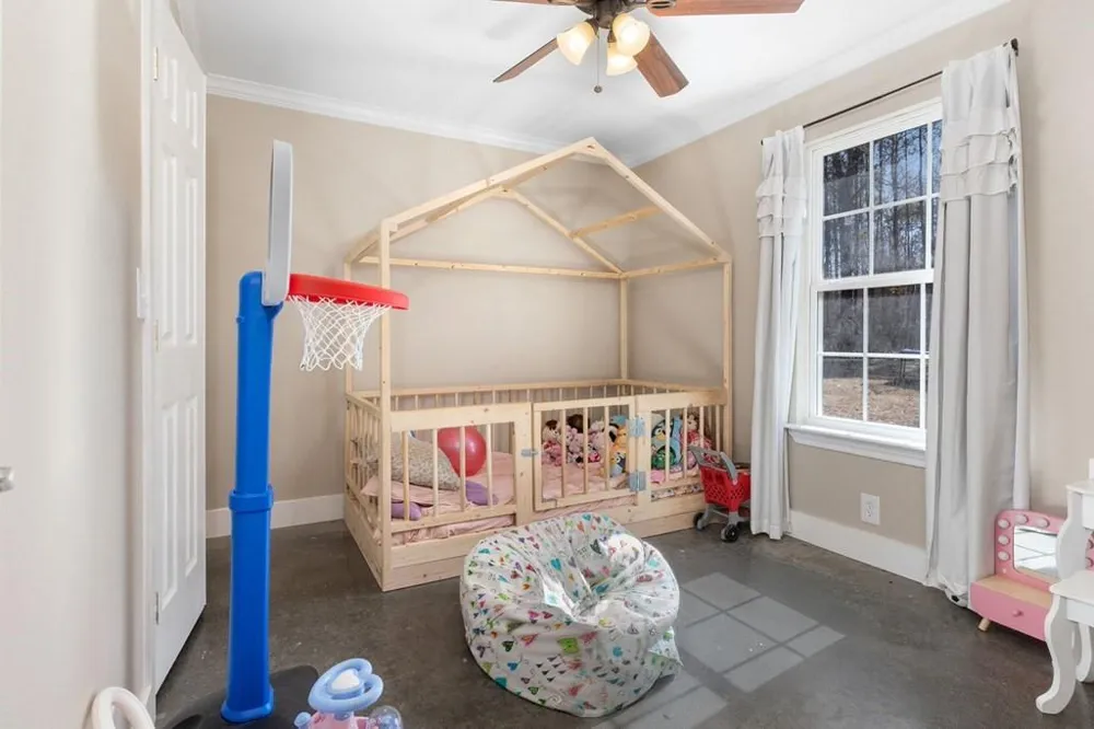 694 Harvill Road Huntington, TX 75949