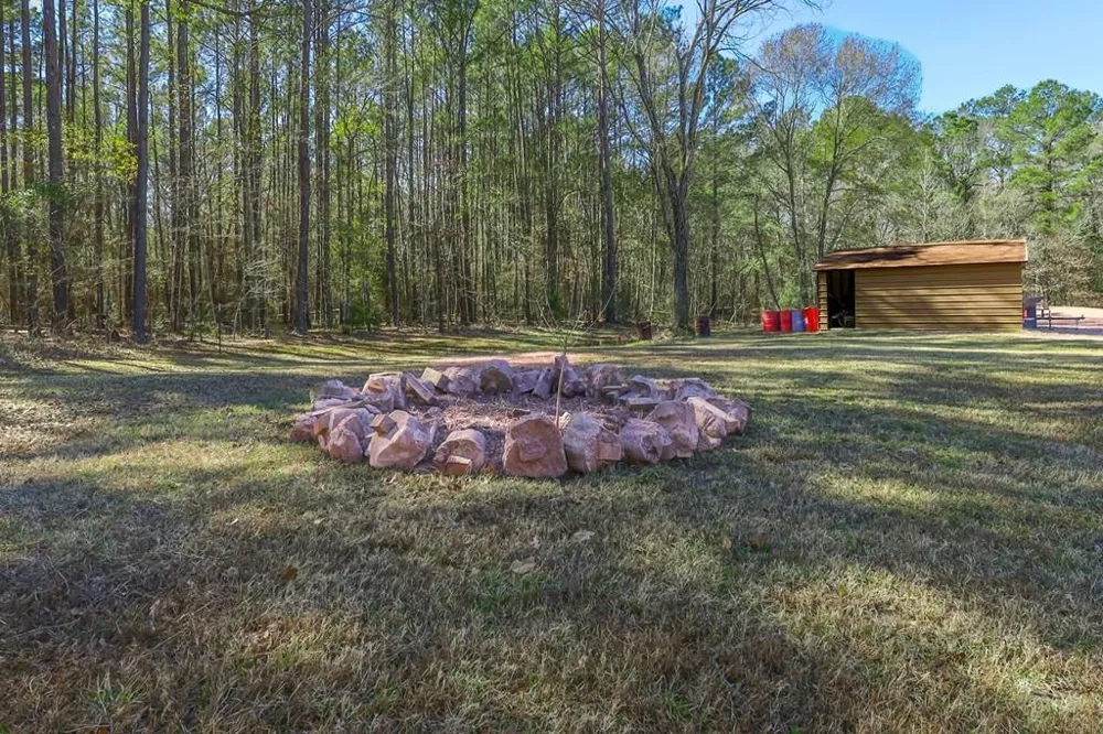 694 Harvill Road Huntington, TX 75949
