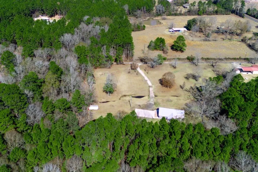 694 Harvill Road Huntington, TX 75949