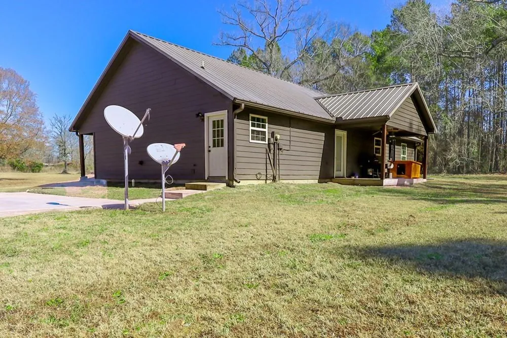 694 Harvill Road Huntington, TX 75949