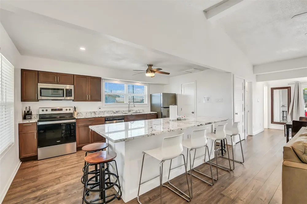 16725 Edward Teach Road Jamaica Beach, TX 77554