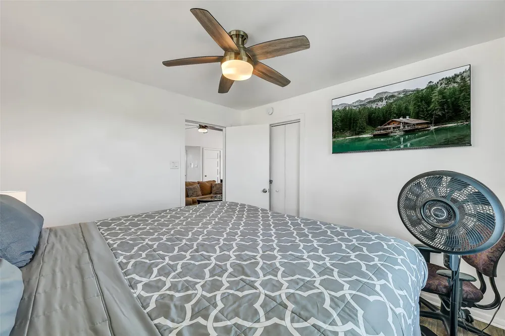 16725 Edward Teach Road Jamaica Beach, TX 77554