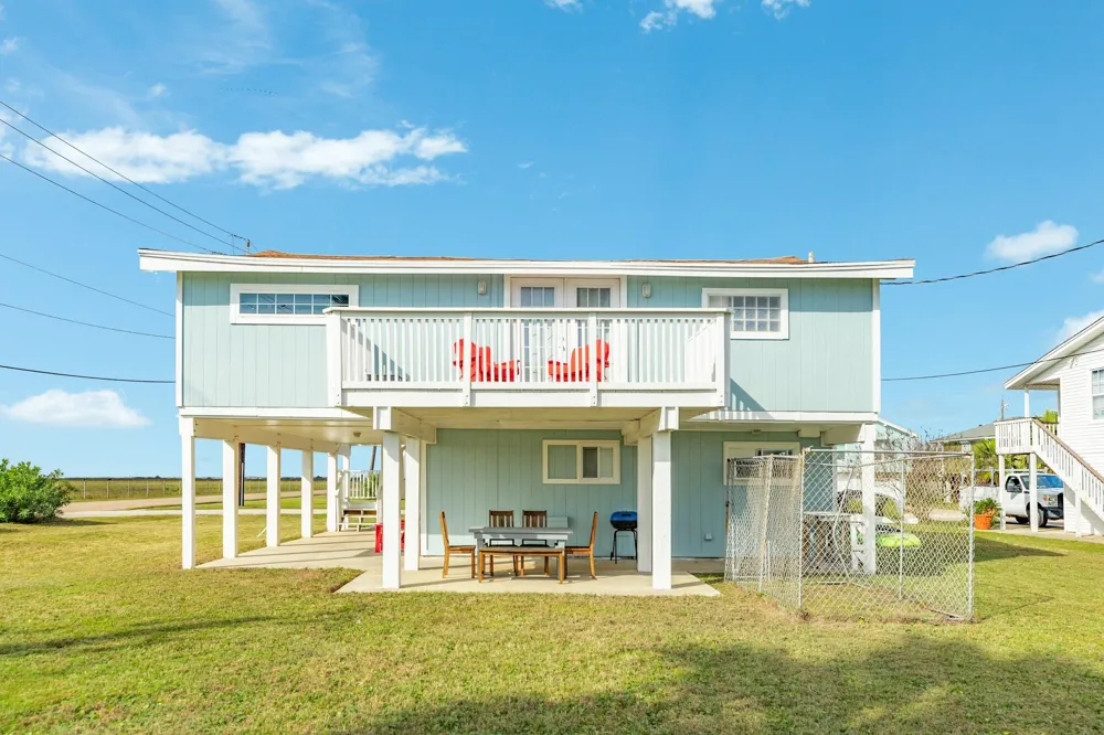 16725 Edward Teach Road Jamaica Beach, TX 77554