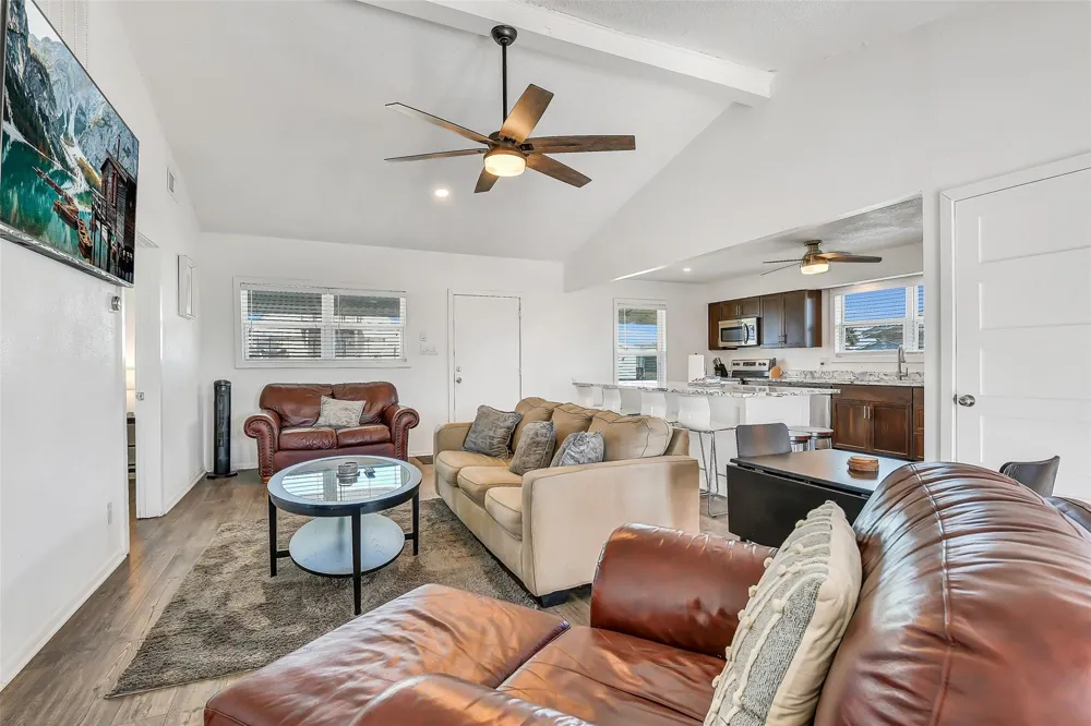 16725 Edward Teach Road Jamaica Beach, TX 77554