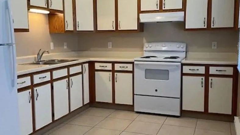 231 S Grant Avenue Elkhart, IA 50073