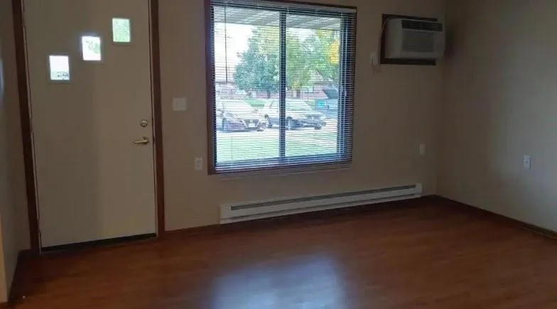 231 S Grant Avenue Elkhart, IA 50073