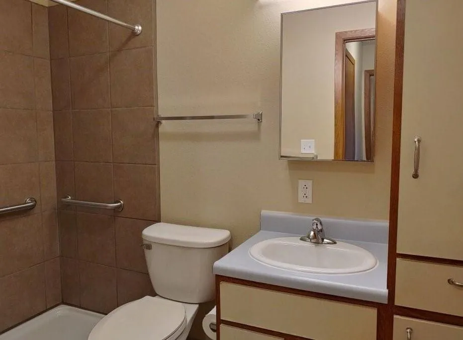 231 S Grant Avenue Elkhart, IA 50073