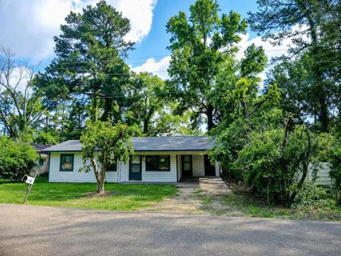 105 Greenview Drive