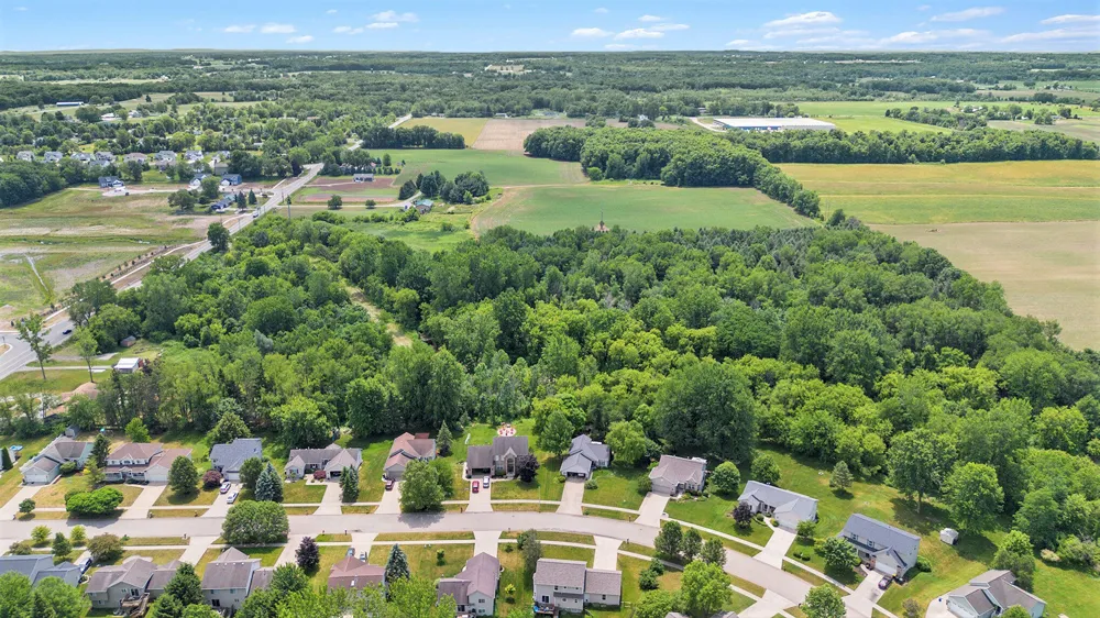 7079 Hanna Lake Avenue SE Caledonia, MI 49316