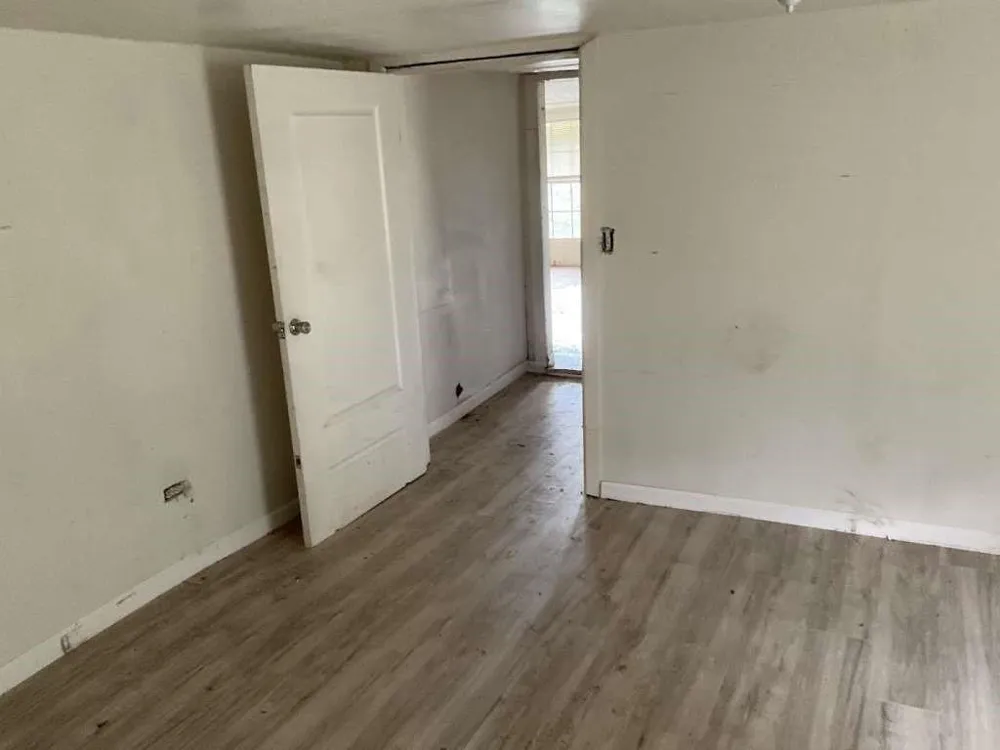 2832 County Road 310 Brazoria, TX 77422