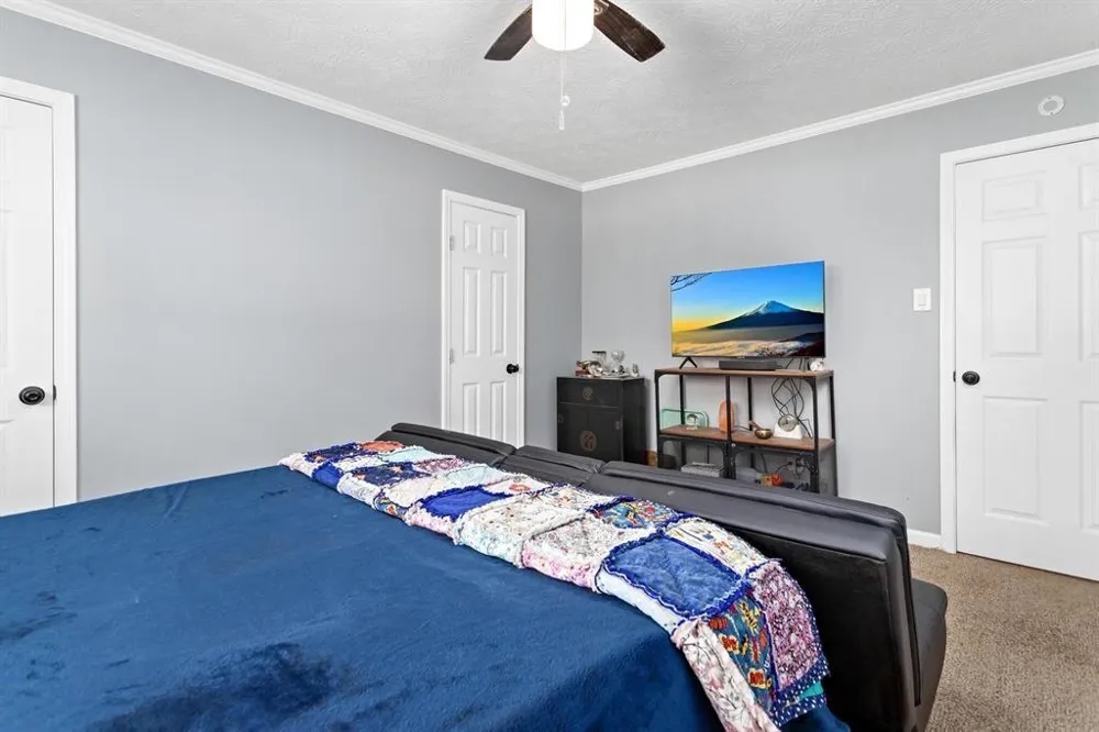 1845 King Arthur Court Pinehurst, TX 77630