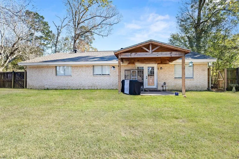 1845 King Arthur Court Pinehurst, TX 77630