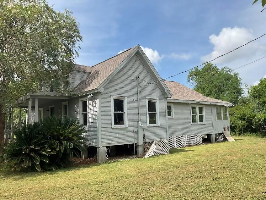 110 Spencer Street Brazoria, TX 77422