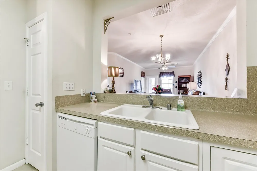 2815 Kings Crossing Drive #319 Kingwood, TX 77345