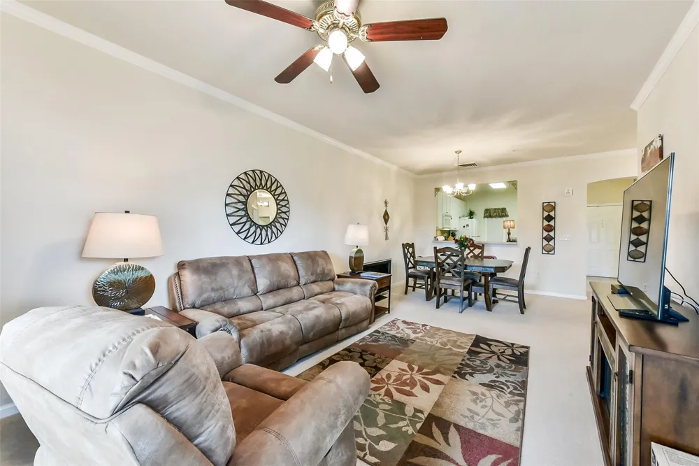 2815 Kings Crossing Drive #319 Kingwood, TX 77345
