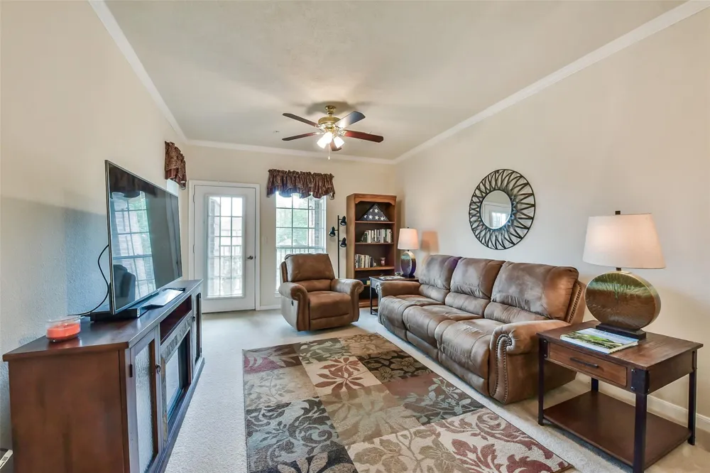 2815 Kings Crossing Drive #319 Kingwood, TX 77345