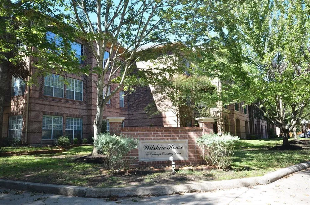2815 Kings Crossing Drive #319 Kingwood, TX 77345