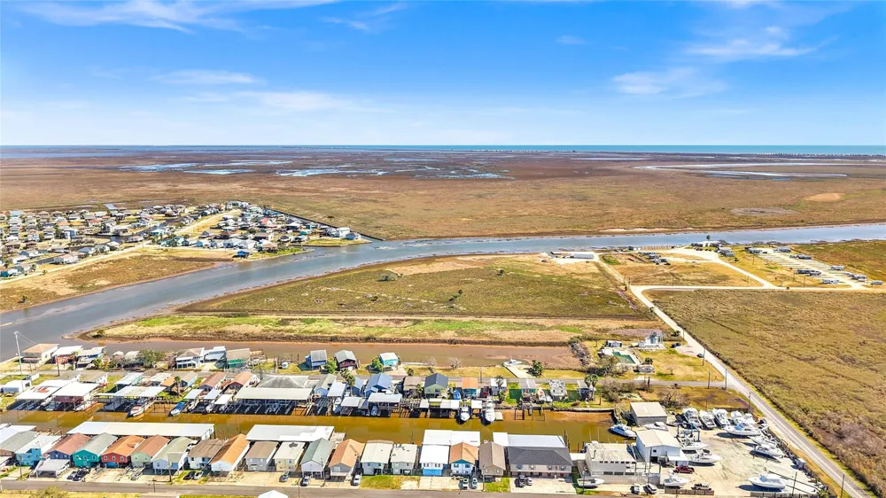 Cr 690a Freeport, TX 77541