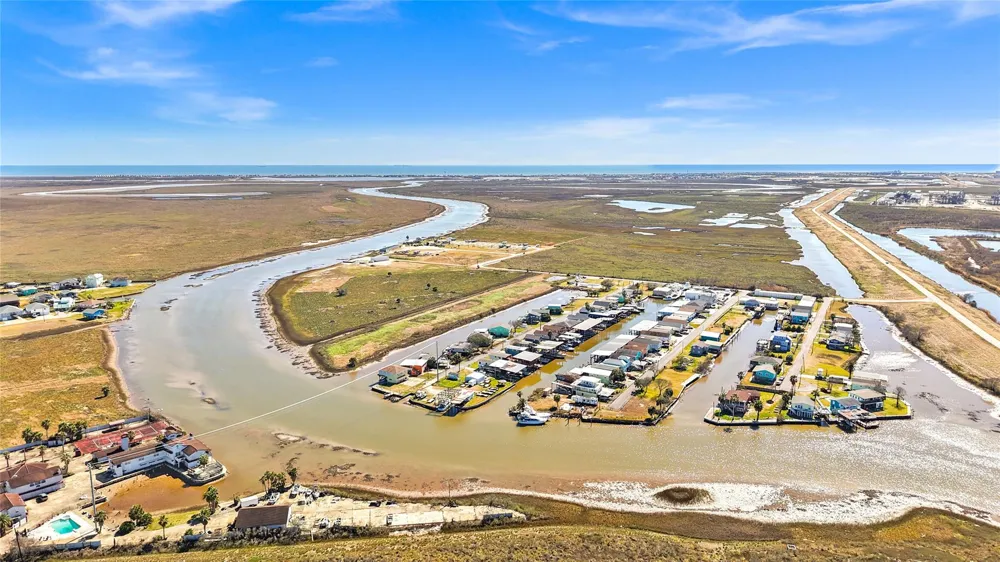 Cr 690a Freeport, TX 77541