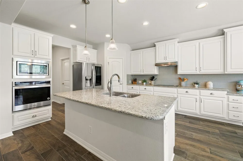 301 Double Eagle Ranch Drive Cedar Creek, TX 78612