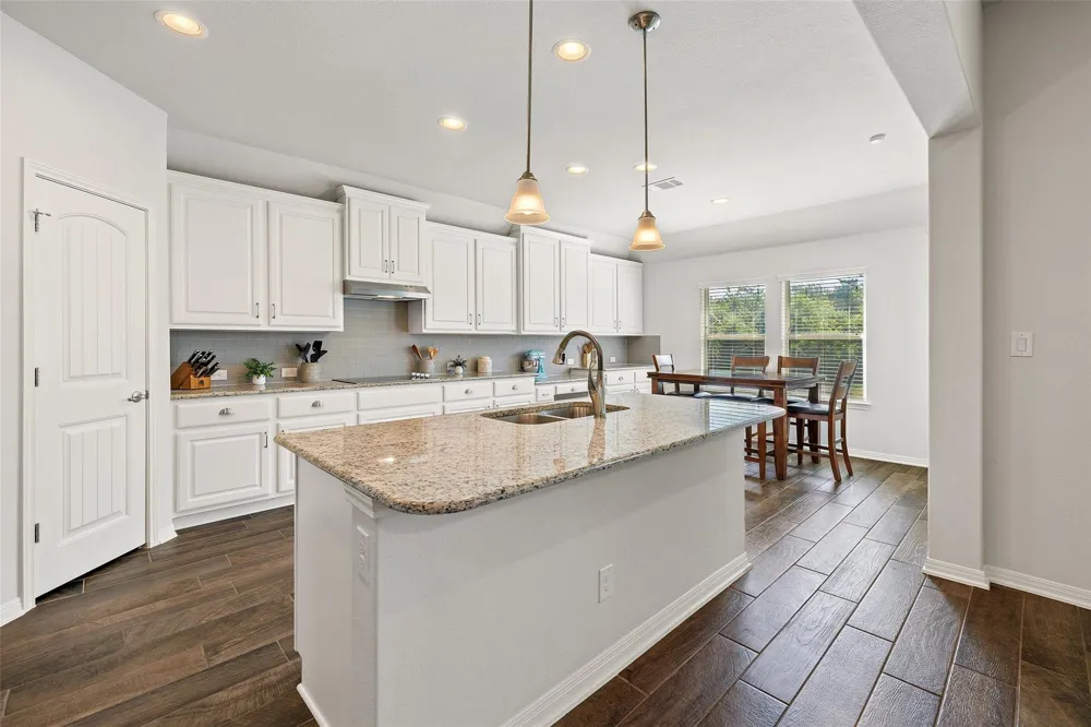 301 Double Eagle Ranch Drive Cedar Creek, TX 78612
