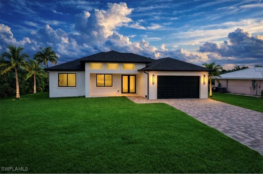 E Allamanda Circle Port Charlotte, FL 33981