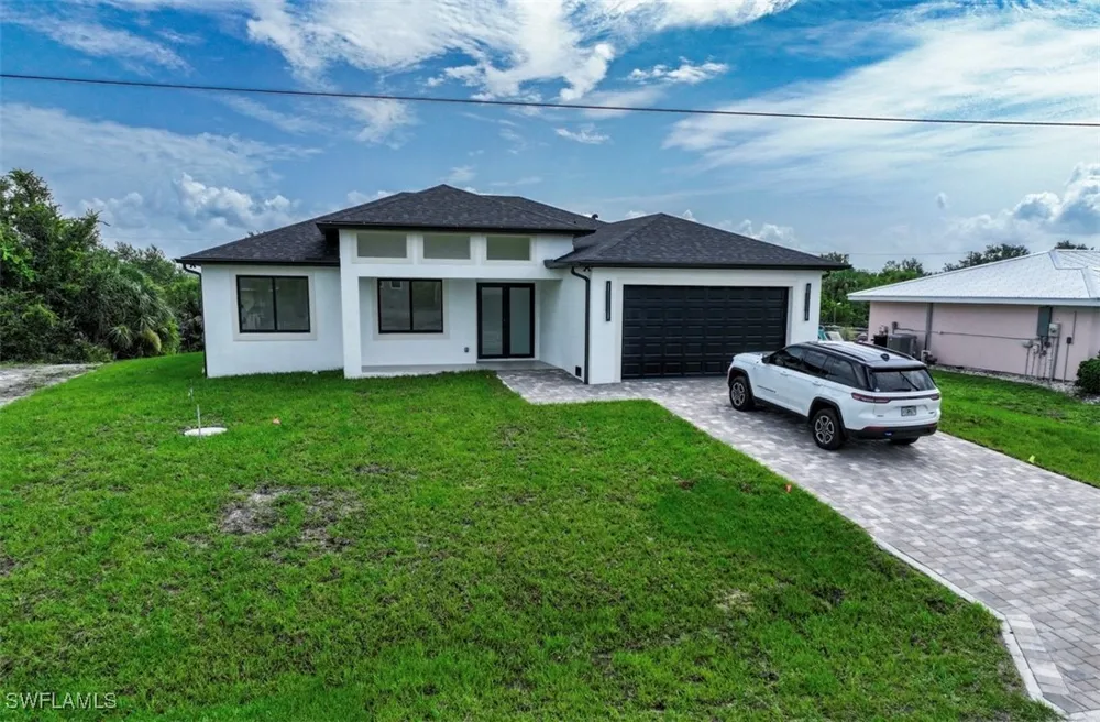 E Allamanda Circle Port Charlotte, FL 33981