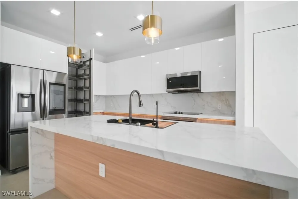E Allamanda Circle Port Charlotte, FL 33981