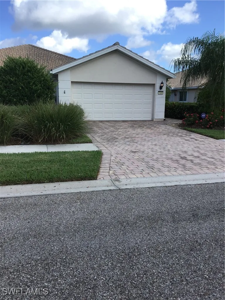 Salerno Court Naples, FL 34114