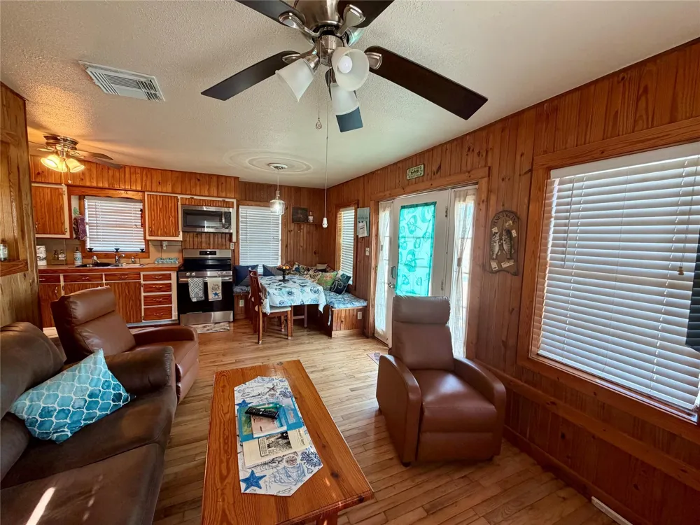 26390 Fm 457 Bay City, TX 77414