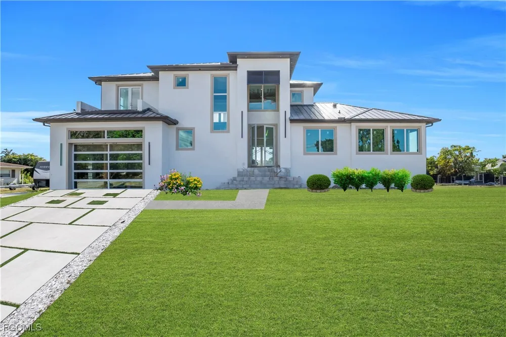 Cascade Way North Fort Myers, FL 33901