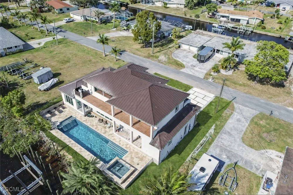 Cascade Way North Fort Myers, FL 33901