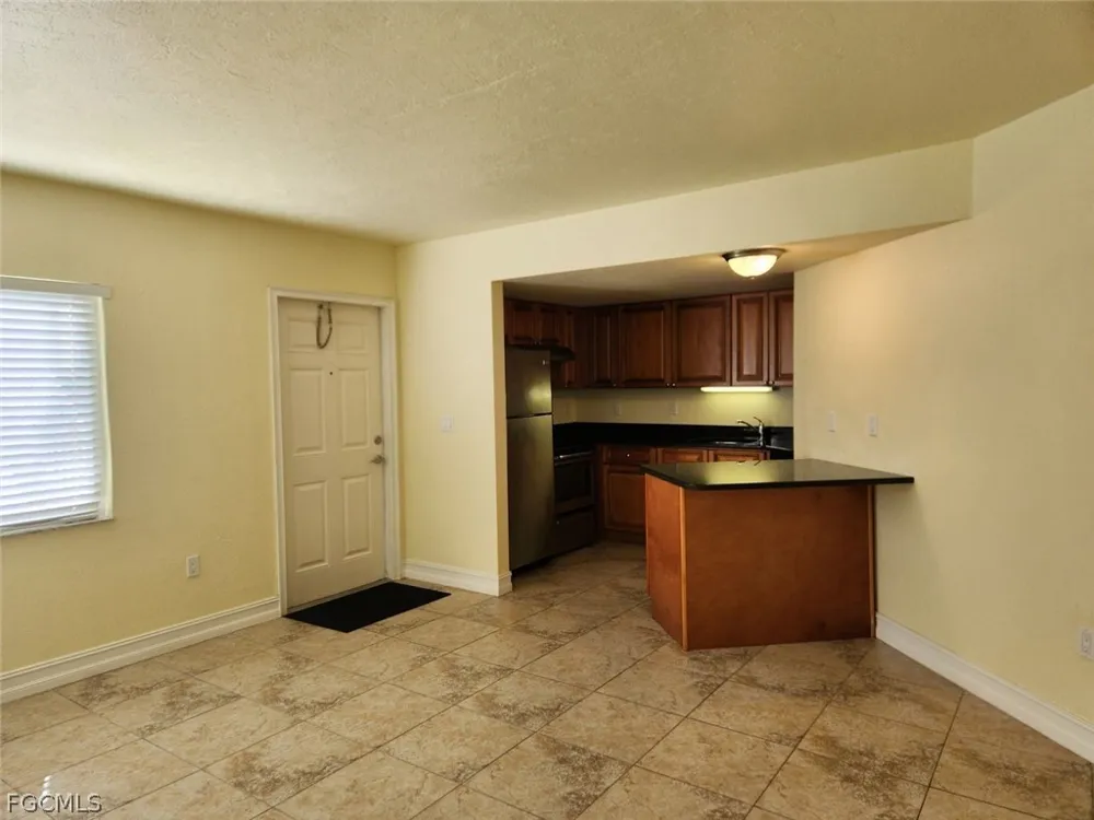 Royalston Avenue #105 Fort Myers, FL 33916