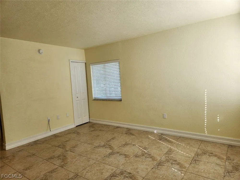 Royalston Avenue #105 Fort Myers, FL 33916