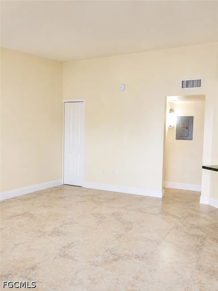 Royalston Avenue #105 Fort Myers, FL 33916