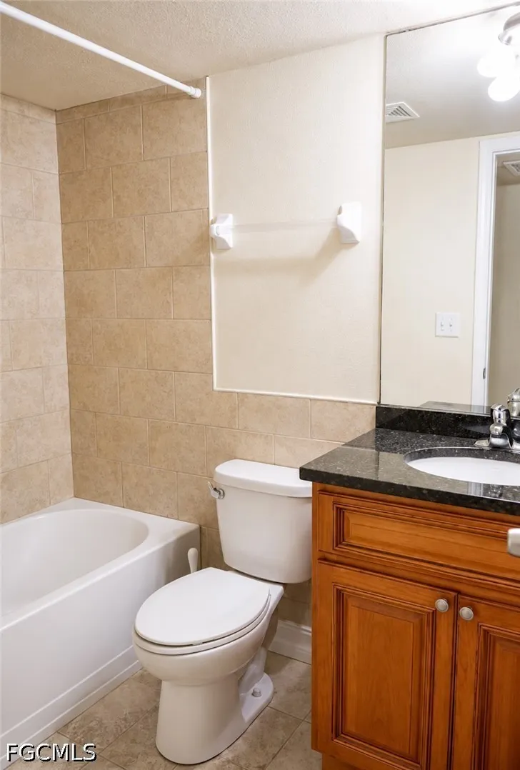 Royalston Avenue #105 Fort Myers, FL 33916