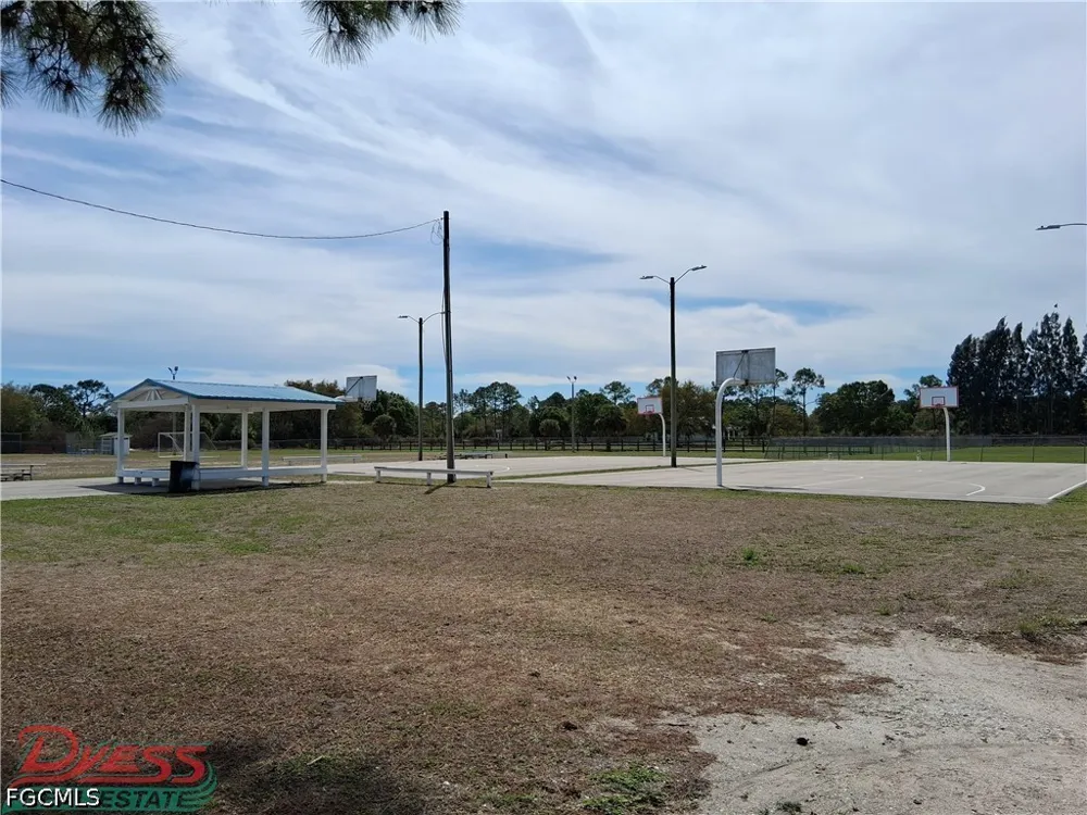 S Utopia Street Clewiston, FL 33440