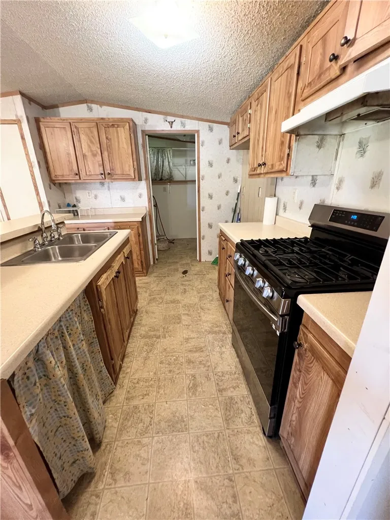 186 County Road 161 Alice, TX 78332