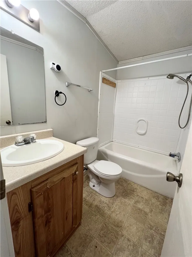 186 County Road 161 Alice, TX 78332