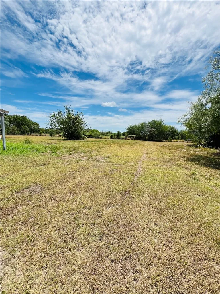 186 County Road 161 Alice, TX 78332