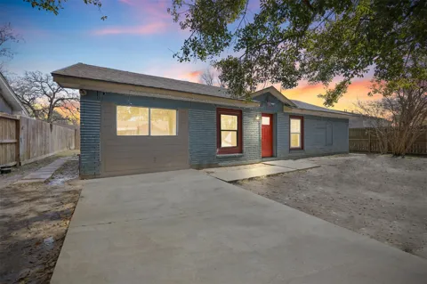 9802 Lum Lane
