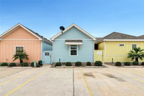 2212 State Highway 361 #204