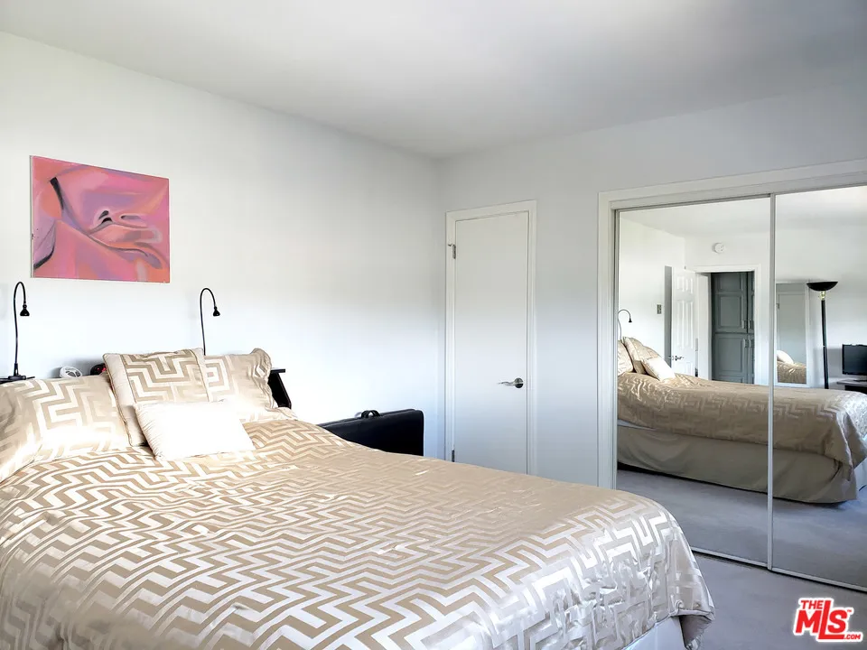 2002 4TH STREET #312 Santa Monica, CA 90405