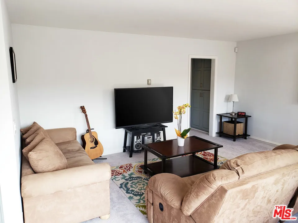 2002 4TH STREET #312 Santa Monica, CA 90405