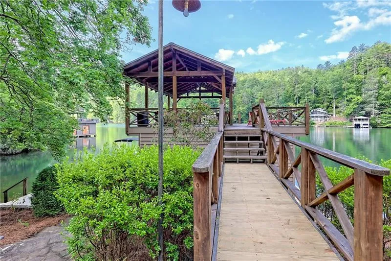 768 Wexford Way Lakemont, GA 30552