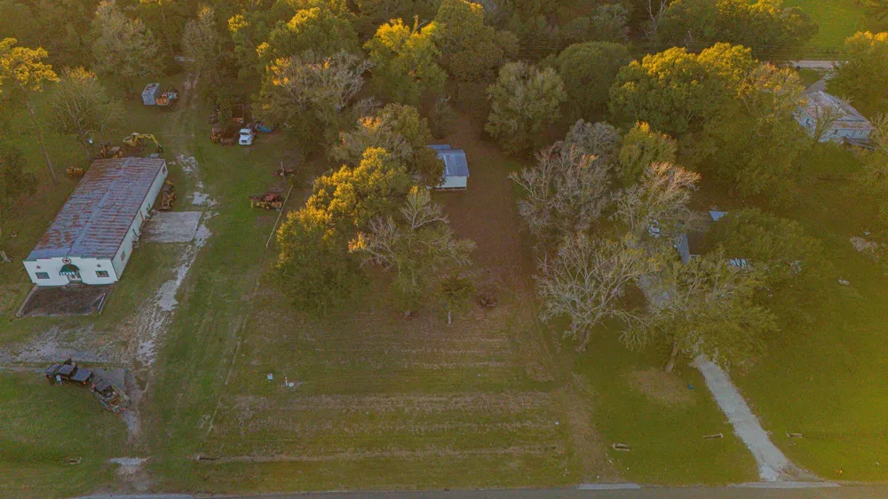 17325 Us Highway 59 Moscow, TX 75960