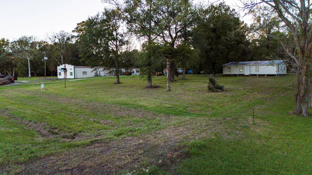 17325 Us Highway 59 Moscow, TX 75960