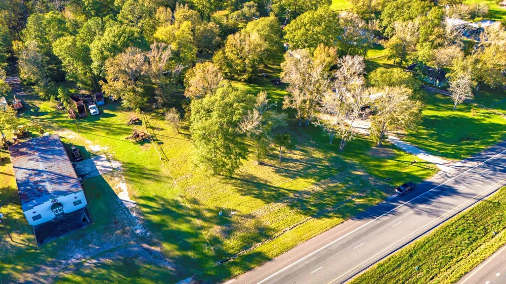 17325 Us Highway 59 Moscow, TX 75960