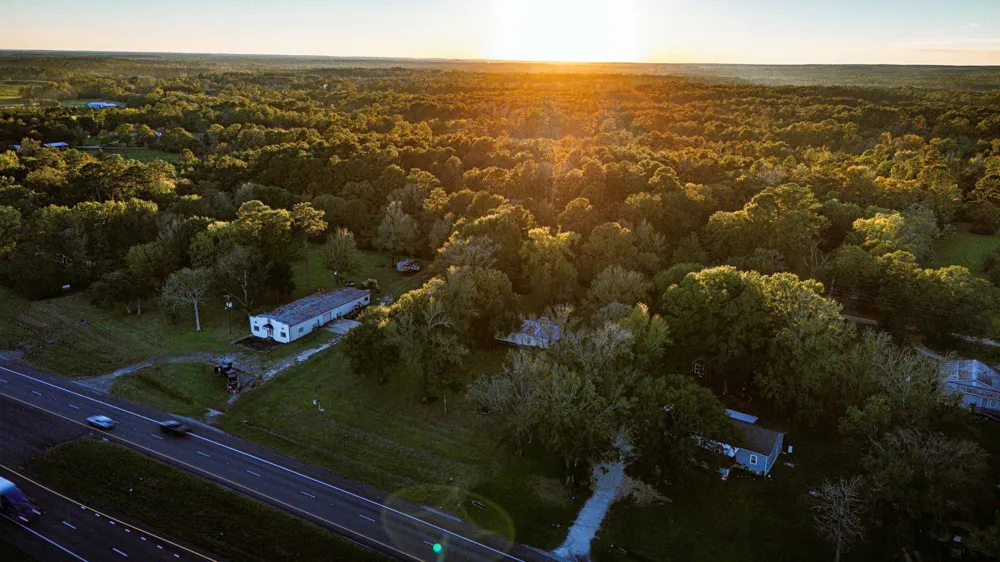 17325 Us Highway 59 Moscow, TX 75960