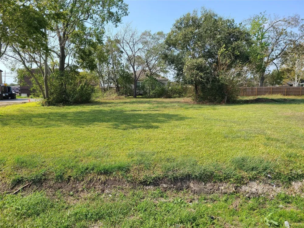 339 Hemphill Texas City, TX 77591
